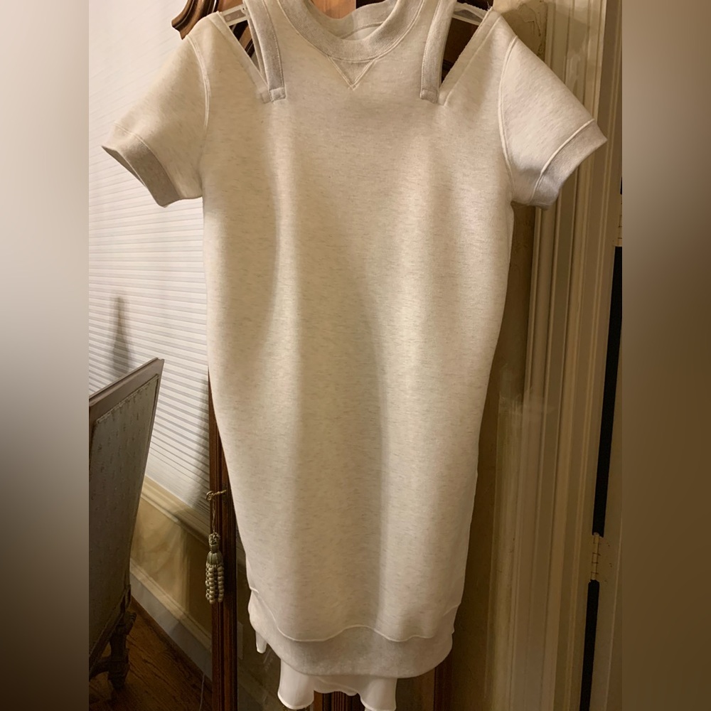 NWT Sacai dress Japanese size fits  12-14 US